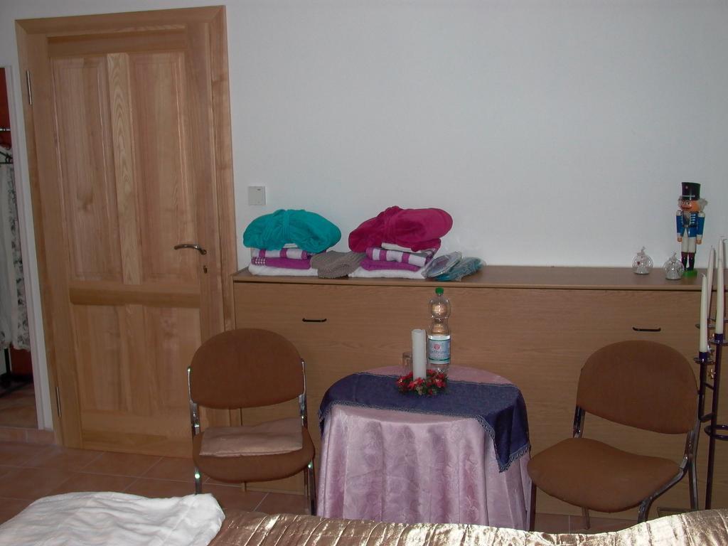 Gaestezimmer Ferienwohnung Villa Alexa, Mit Wallbox Woltersdorf  Bagian luar foto