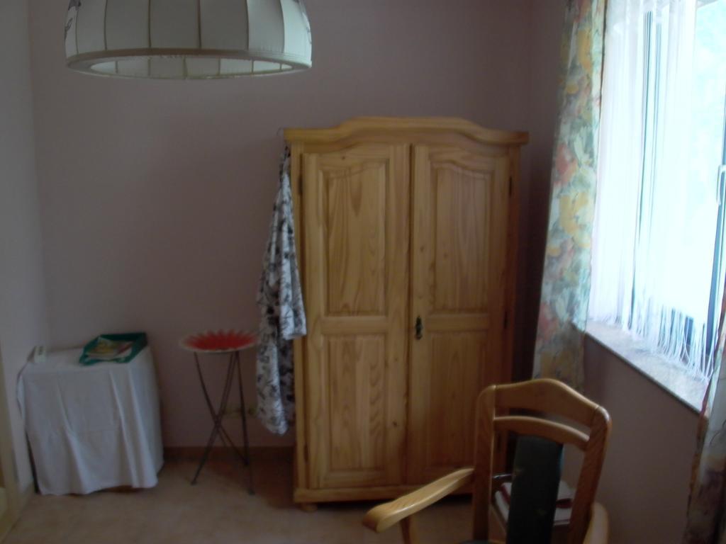 Gaestezimmer Ferienwohnung Villa Alexa, Mit Wallbox Woltersdorf  Ruang foto