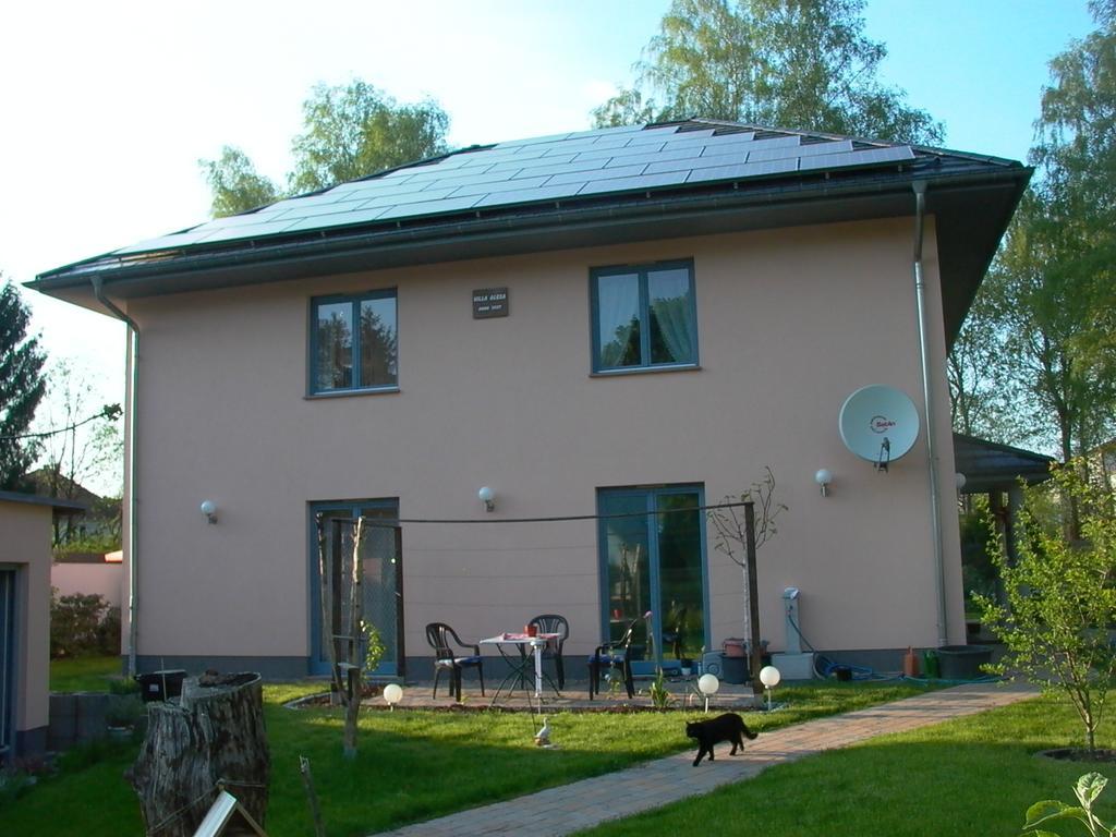 Gaestezimmer Ferienwohnung Villa Alexa, Mit Wallbox Woltersdorf  Bagian luar foto